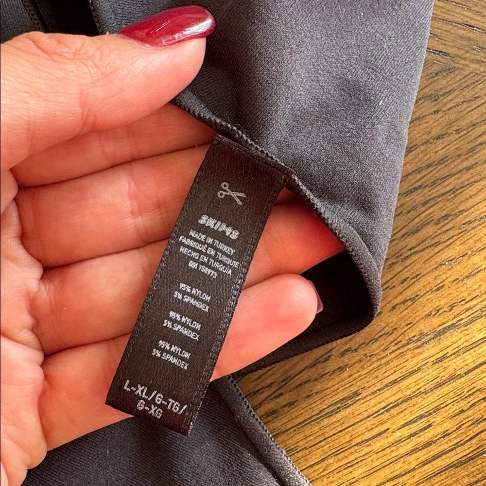 SKIMS Essential One Shoulder Bodysuit - Onyx, Size Large/XLarge, $68